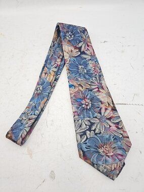 Hanae Mori Paris Blue Floral Silk Tie